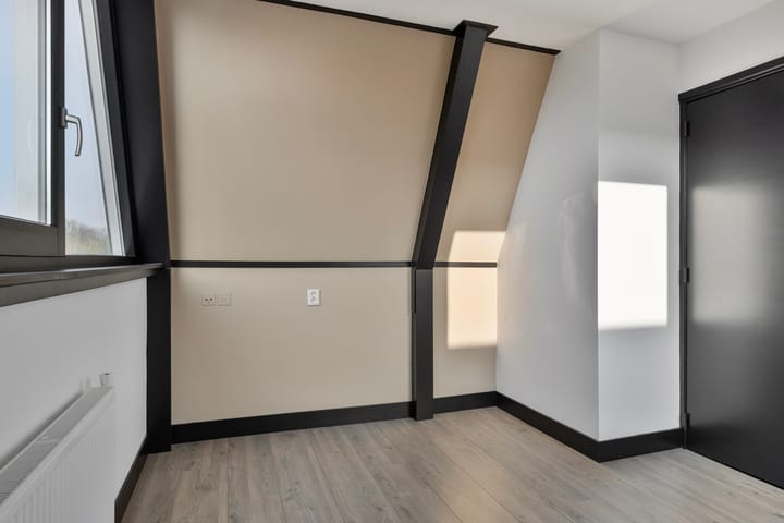 Foto 23 van Hobbemalaan 9