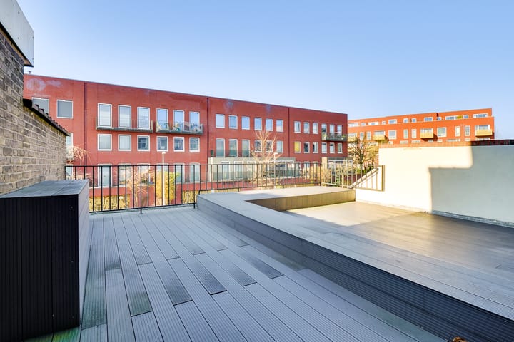 Foto 12 van Croeselaan 211-BS