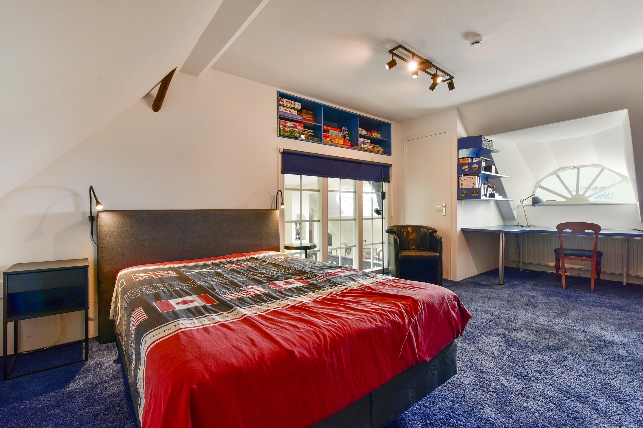 Photo 30 of Heulstraat 5