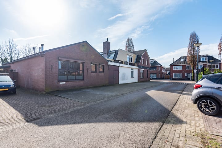 Foto 4 van Dr Ariënsstraat 43