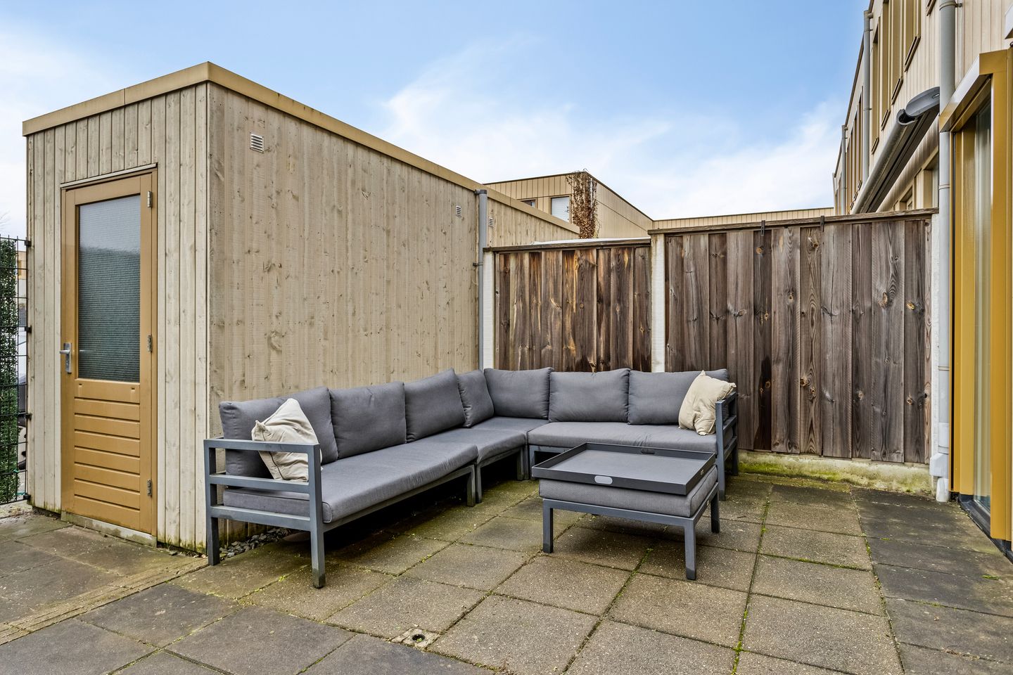 Photo 4 of Leonardstraat 191