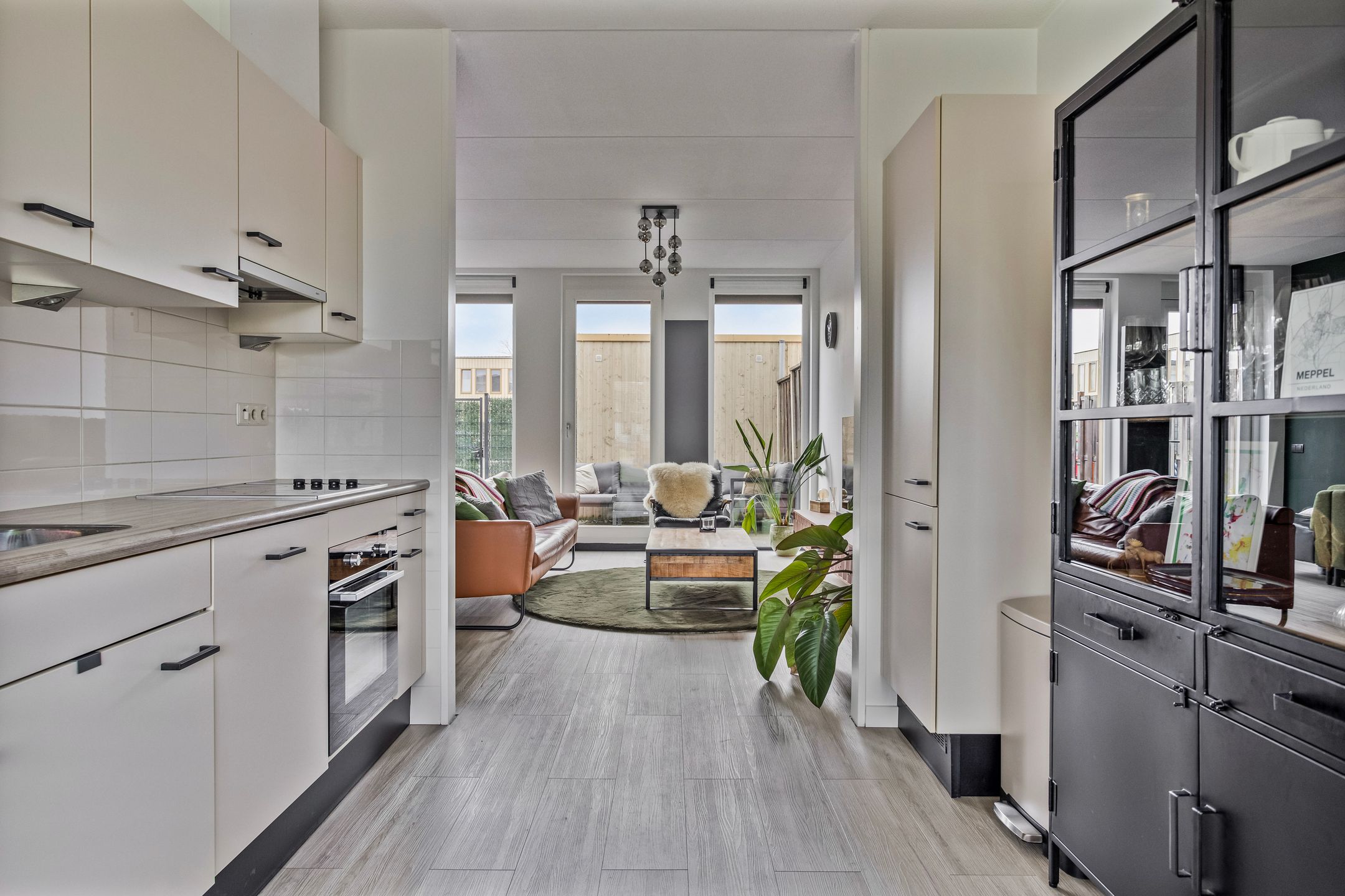 Photo 12 of Leonardstraat 191