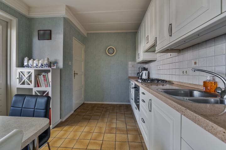 Foto 9 van Bernhardstraat 2