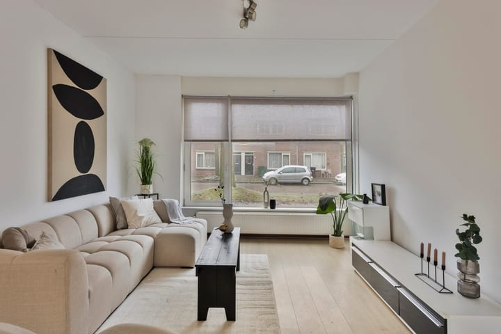 Foto 2 van van Vollenhovenstraat 33