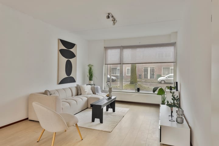 Foto 7 van van Vollenhovenstraat 33