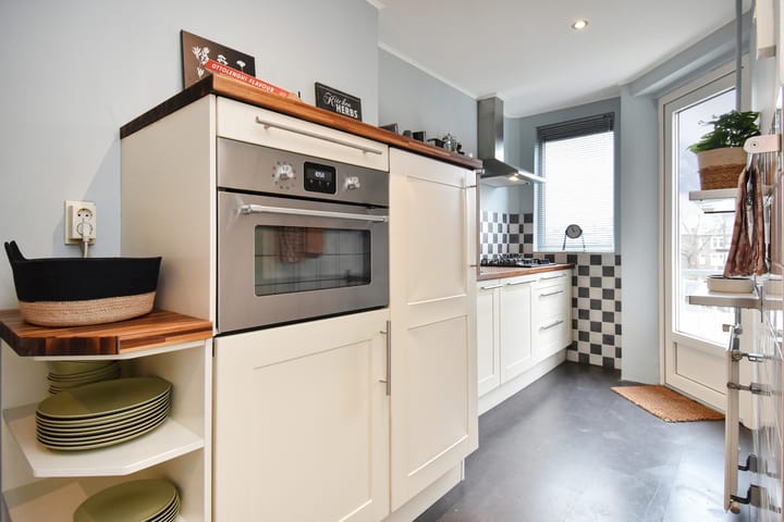 Foto 24 van Juliana van Stolberglaan 365