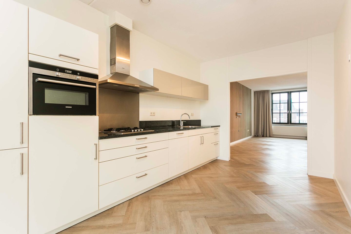 Foto 19 van J. Homan van der Heideplein 60