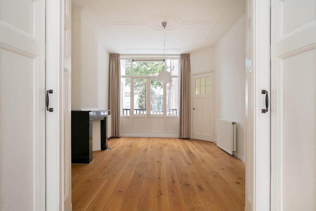 Photo 11 of Theresiastraat 228