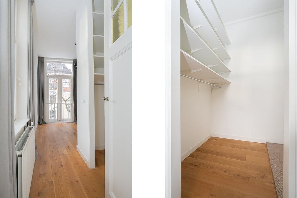 Photo 22 of Theresiastraat 228