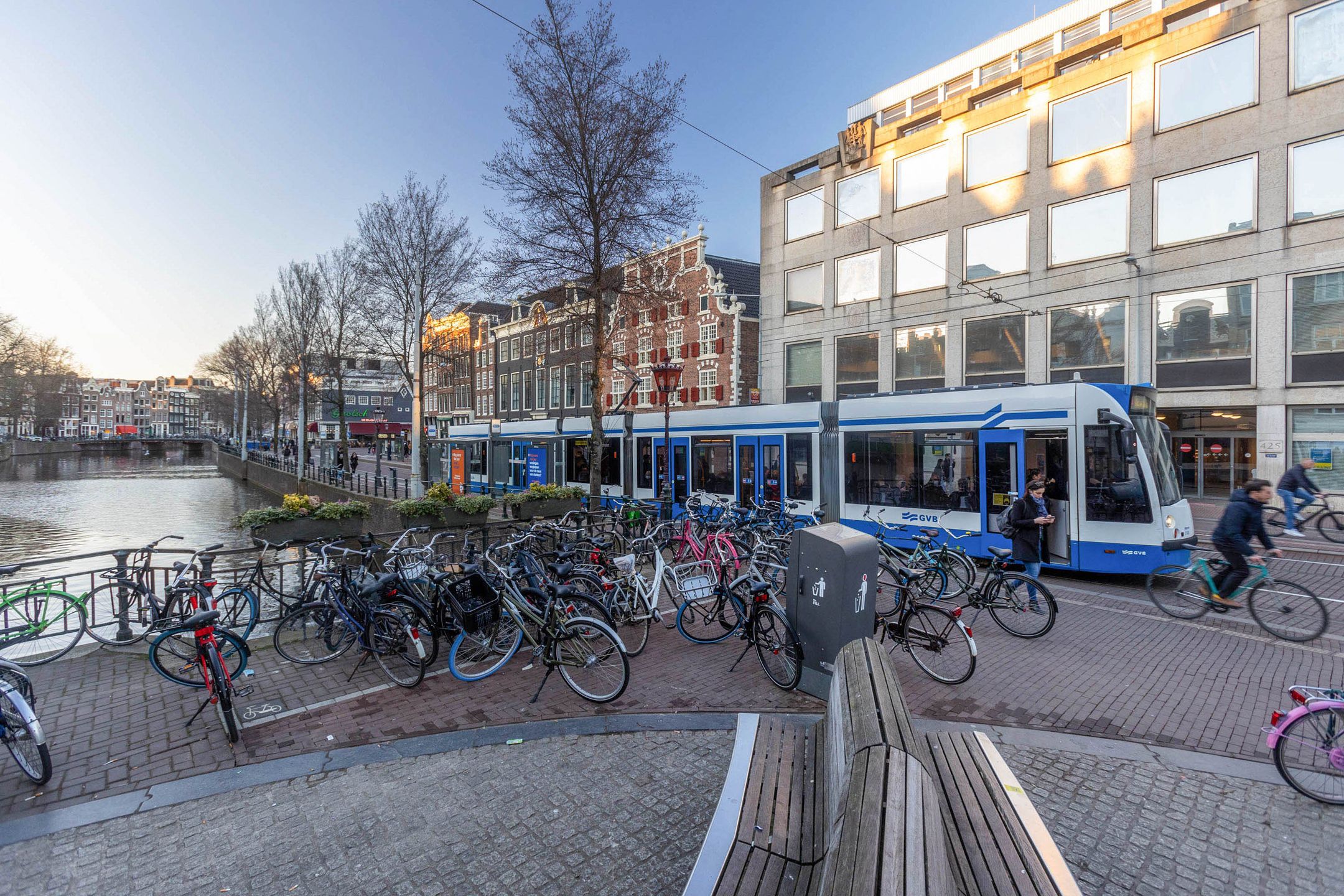 Foto 21 van Koningsplein 10-U