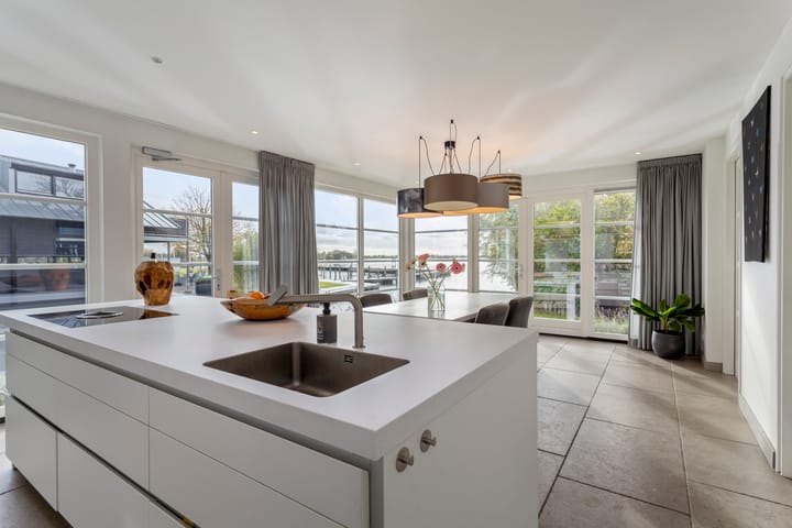 Foto 23 van Julianalaan 61