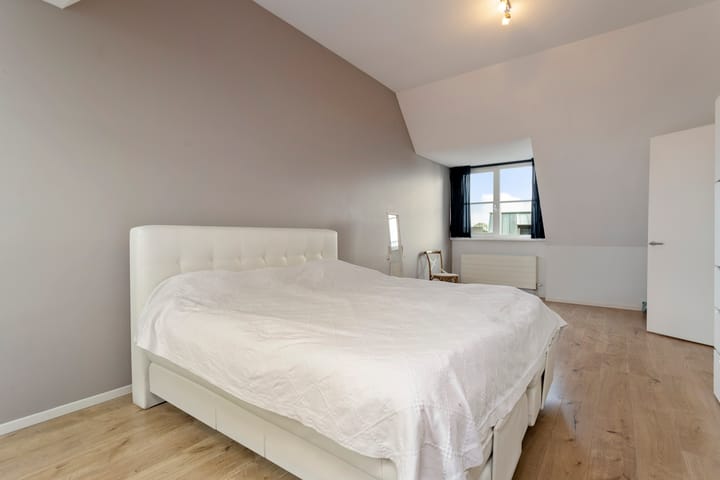 Foto 28 van Julianalaan 61