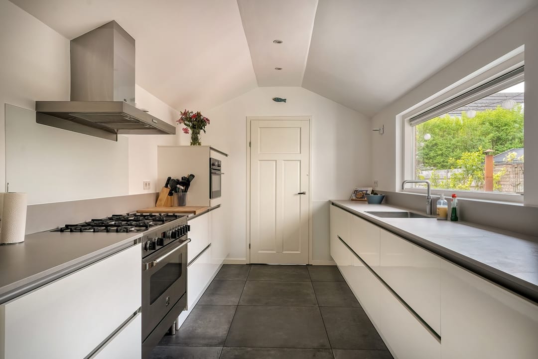 Photo 2 of Schoutenburgstraat 32