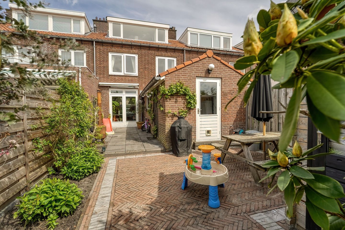 Photo 4 of Schoutenburgstraat 32