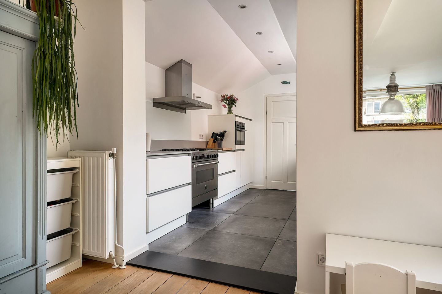 Photo 14 of Schoutenburgstraat 32