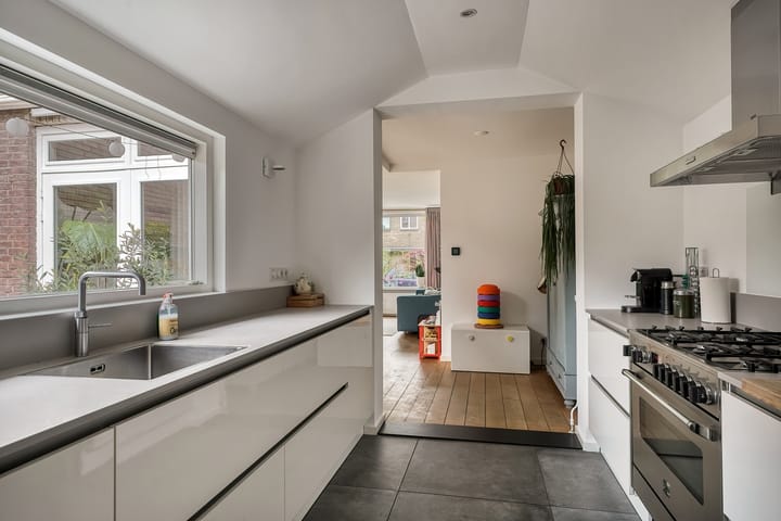 Photo 17 of Schoutenburgstraat 32