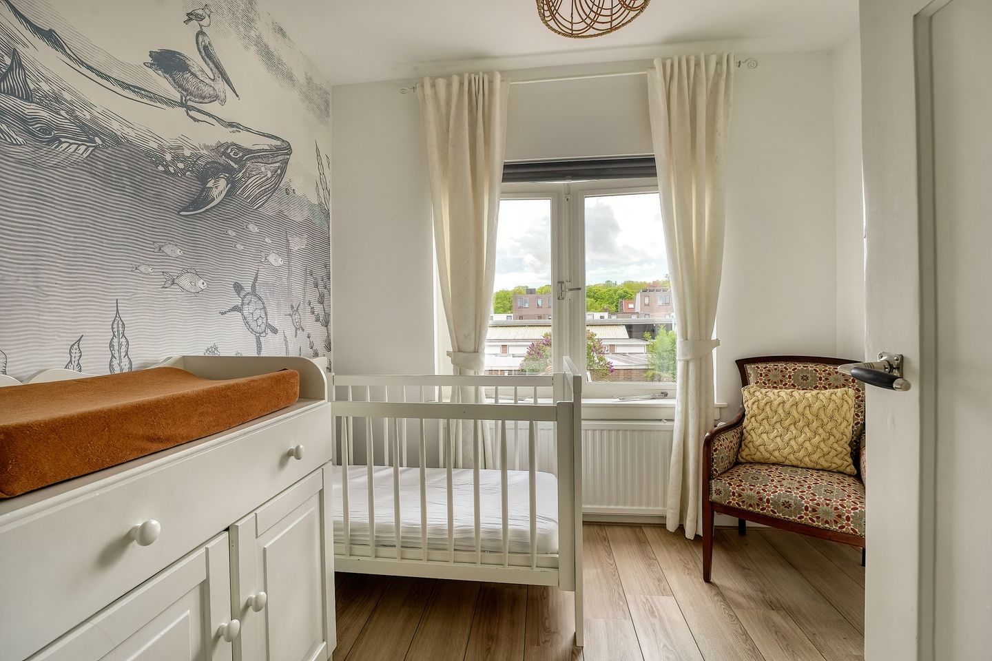 Photo 19 of Schoutenburgstraat 32