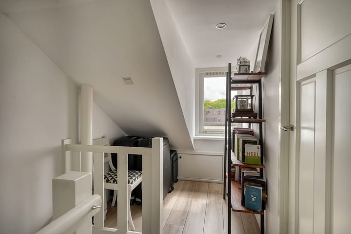 Photo 28 of Schoutenburgstraat 32