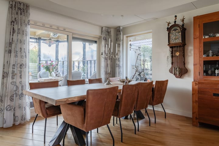 Foto 10 van Zwanebloem 4