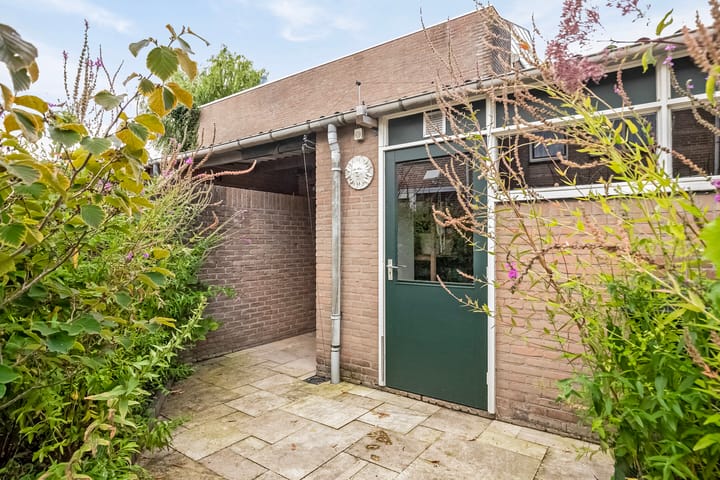 Foto 24 van Van Tussenbroekstraat 16