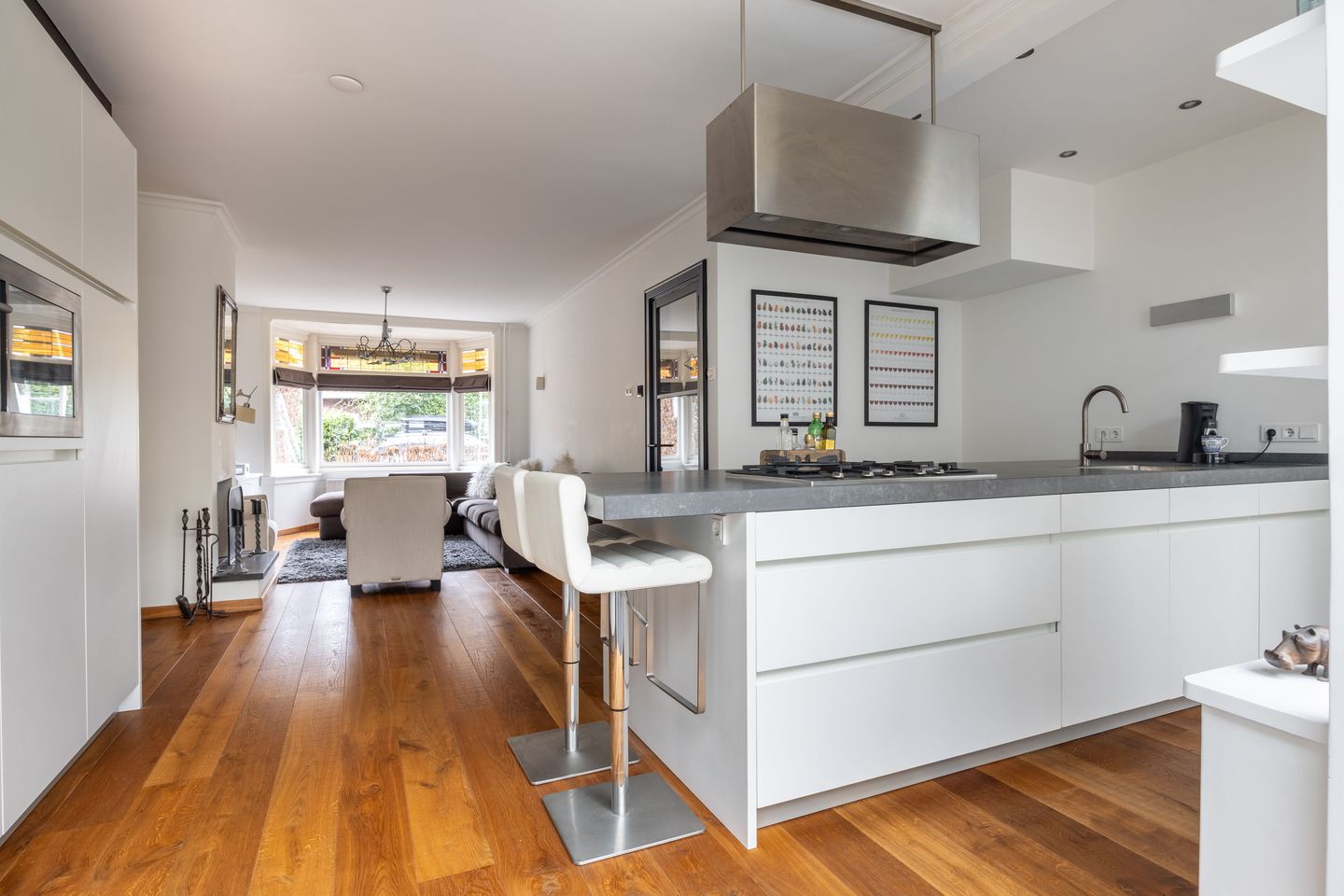 Foto 10 van Saksen Weimarlaan 63