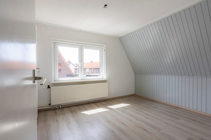 Photo 12 of H. Roland Holststraat 7