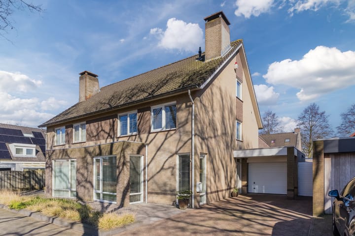 Foto 1 van Buseind 14