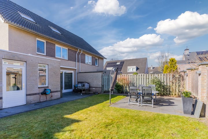 Foto 6 van Buseind 14