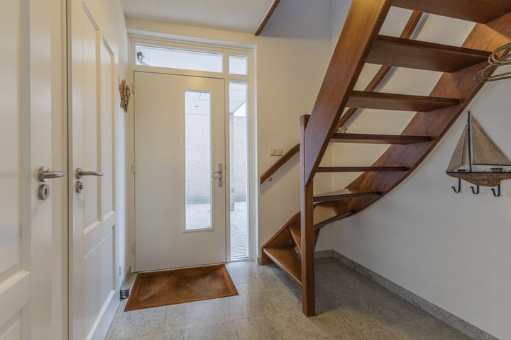 Foto 10 van Buseind 14