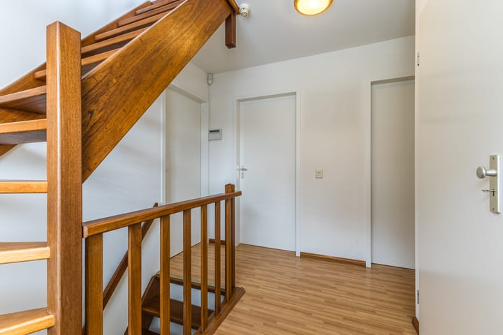 Foto 25 van Buseind 14