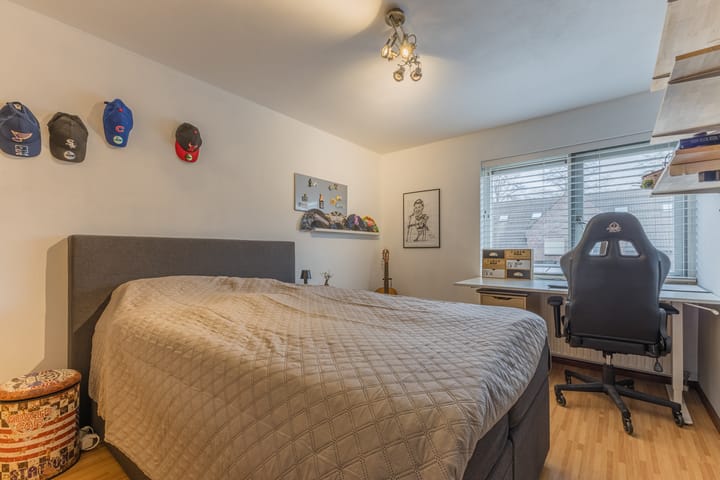 Foto 33 van Buseind 14