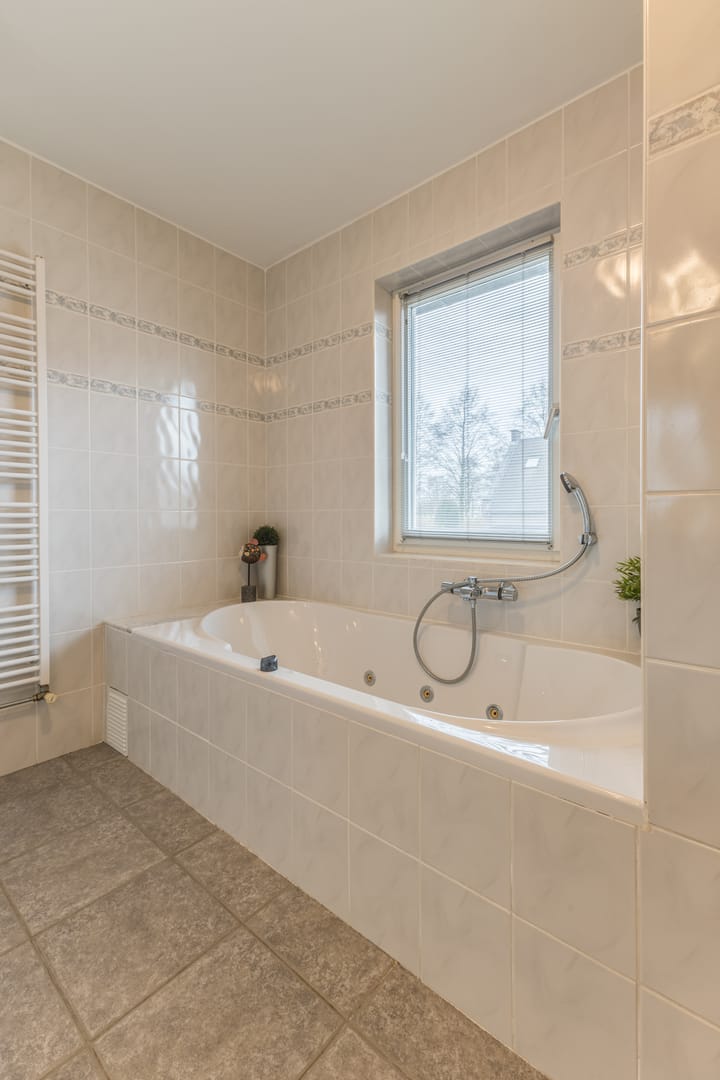 Foto 36 van Buseind 14