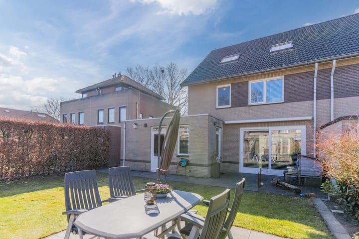 Foto 49 van Buseind 14