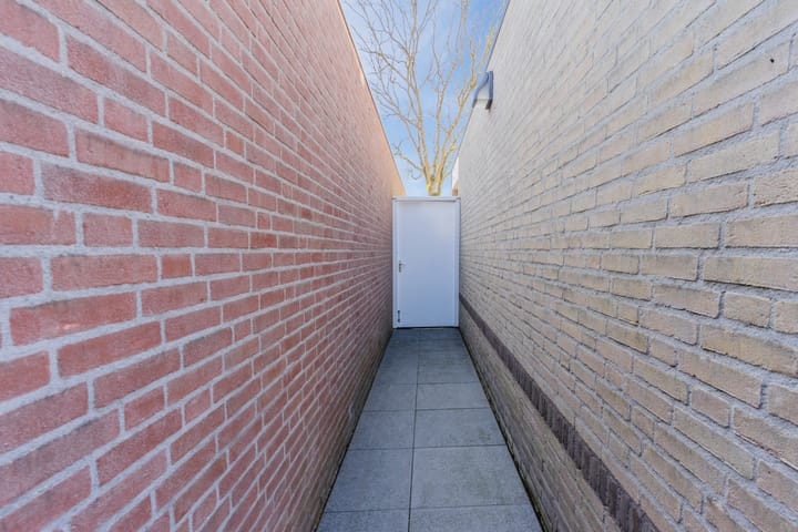 Foto 51 van Buseind 14