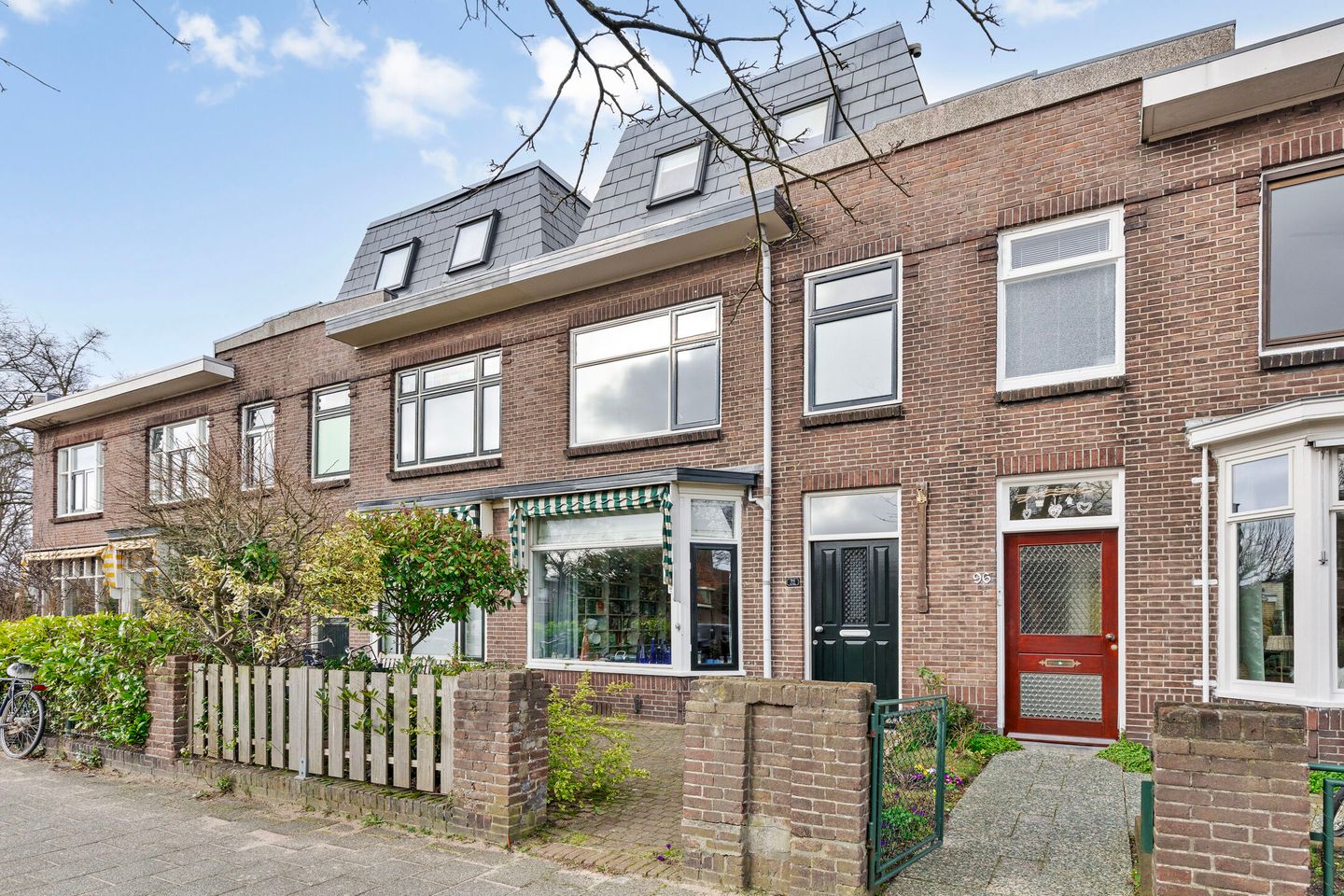Photo 34 of Leliestraat 94