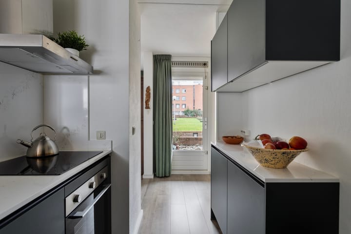 Photo 14 of Adelbert van Scharnlaan 173-A