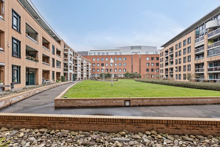 Photo 16 of Adelbert van Scharnlaan 173-A