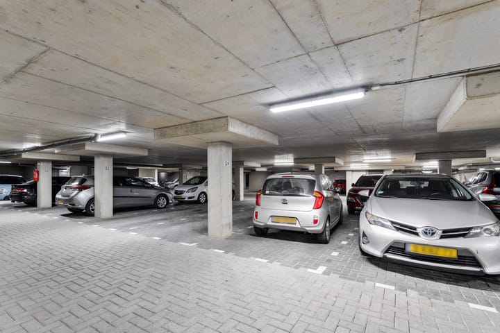 Photo 29 of Adelbert van Scharnlaan 173-A