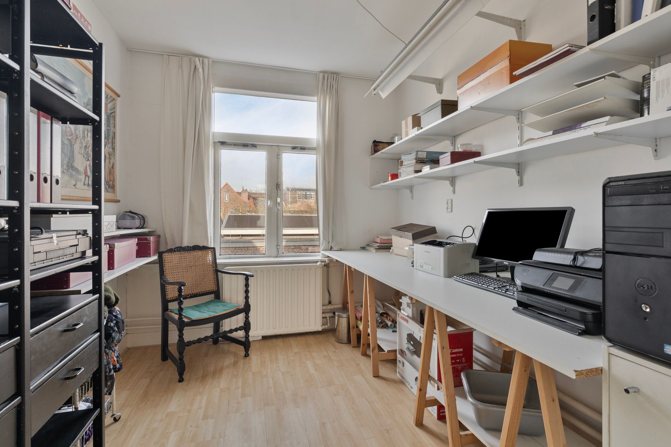 Photo 24 of Leliestraat 94