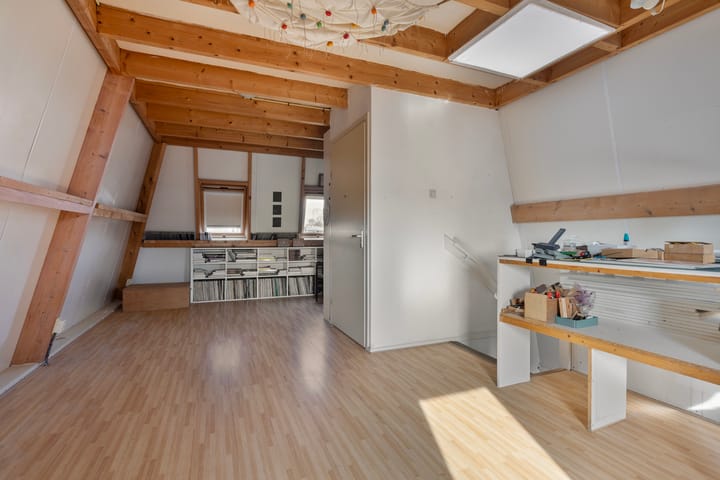 Foto 26 van Leliestraat 94