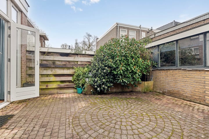 Foto 31 van Leliestraat 94