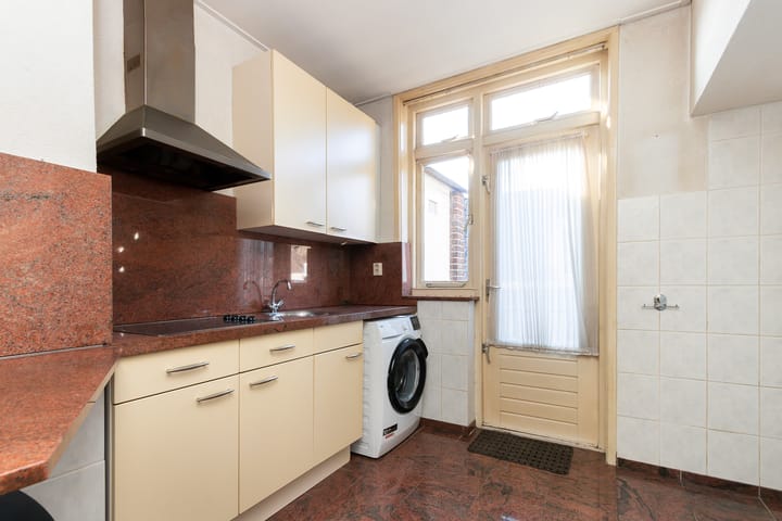 Foto 13 van Johan de Wittstraat 57