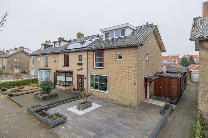 Foto 2 van Julianalaan 57