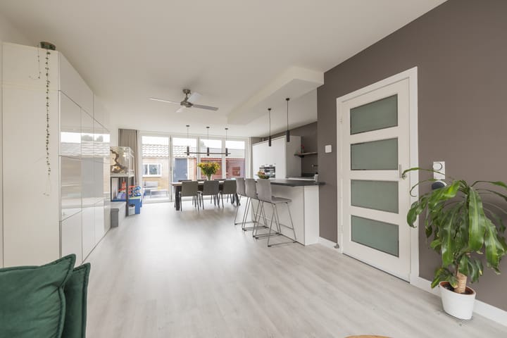 Foto 7 van Julianalaan 57