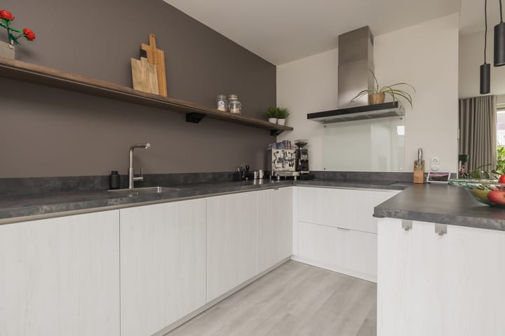 Foto 13 van Julianalaan 57