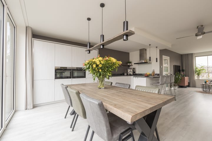 Foto 10 van Julianalaan 57