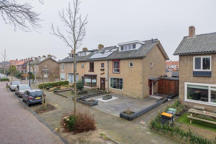 Foto 44 van Julianalaan 57