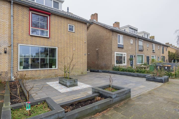 Foto 46 van Julianalaan 57