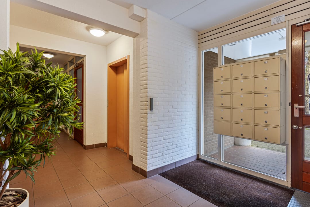 Photo 2 of Arent Janszoon Ernststraat 261