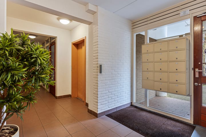 Photo 2 of Arent Janszoon Ernststraat 261